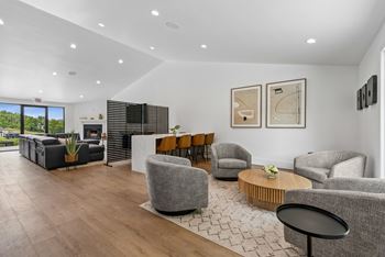 Clubhouse with complimentary wifi